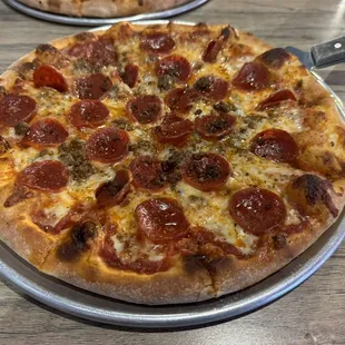 12" Pepperoni and Beef