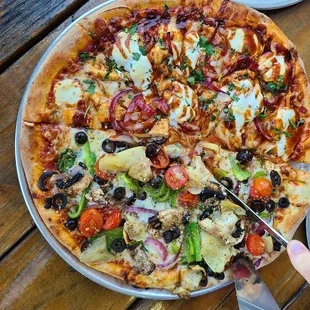 12&quot;, half Smoker&apos;s Pie (BBQ Chicken) and half Plants (Veggie).  Soooooo good!