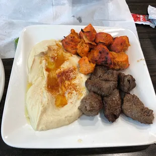 Kebab combo please with hummus
