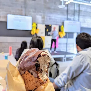 Espresso with dark chocolate