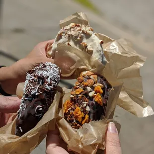 dough desserts, food, donuts