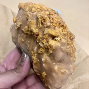 Regular size the King taco: banana ice cream + peanut butter dip + honeycomb topping