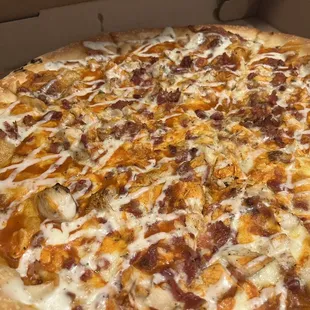 Chicken bacon ranch pizza added buffalo sauce