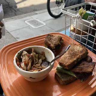 BLT