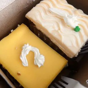 Lemon cheesecake &amp; Carrot cake