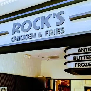 Rock&apos;s Chicken &amp; Fries