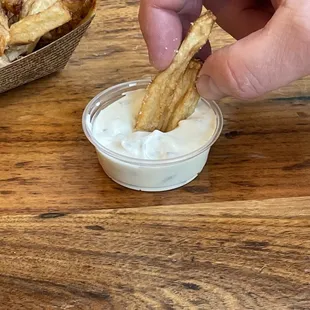 Fold the fry for maximum sauce.