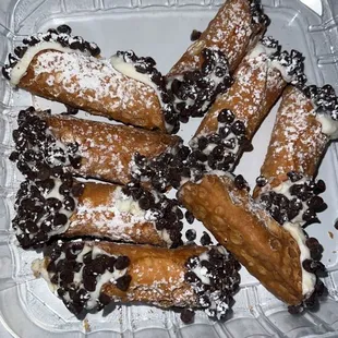 Cannolis