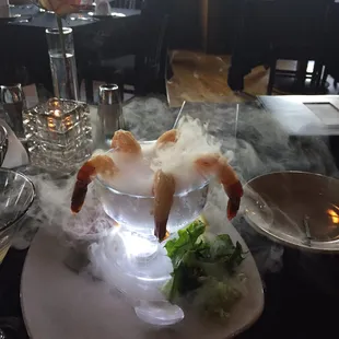 Wow - great food service and specialty Martinis! Steaks are over the top!!!