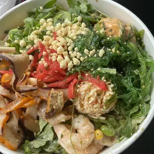 4/16/21 What! Oh Yeah they have Tako! Peeps from Hawaii know what I talkin about! Yum yum yum!