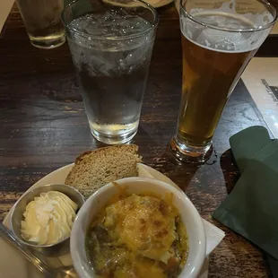 shepherds pie with Irish soda bread and honey butter with an Irish red ale