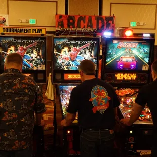 Play every pinball game imaginable at this awesome festival experience