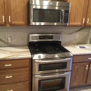 Cambria Brittanicca Gold Quartz tops and backsplash