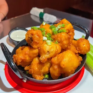 Spicy Buffalo Cauliflower (@joeynht)