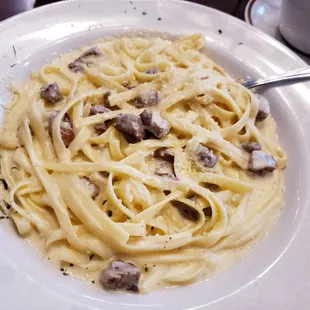 Alfredo with prime rib