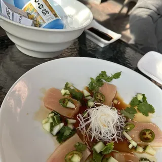 Yellowtail Jalapenos Sashimi App (5PCS)