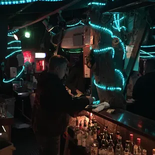 The outside bar