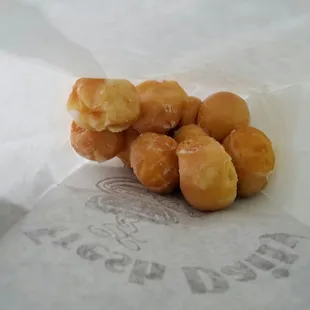Doughnut holes were overwhelmingly vanilla-flavored.