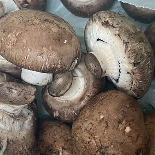Crimini mushrooms