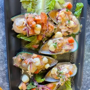 Choros a la Chalaca (6 units) (mussels topped with peruvian style)