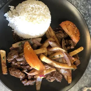 Lomo Saltado