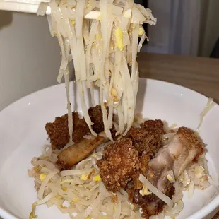 crispy chicken pad thai