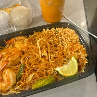 ramen and noodles, food