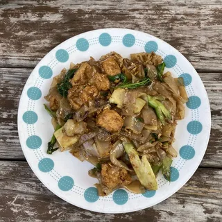 N2. Pad See You Tofu Noodles