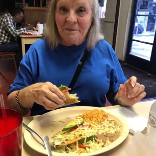 Tacos desebrada, chips and salsa