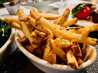 Victor's Wood Grill