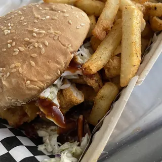 Cajun fried chicken sa with side