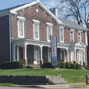 The outside of this place, such charm!