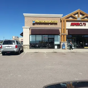 the outside of the restaurant