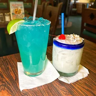 Drinks are good  ( See more eats on IG @capricorncow )