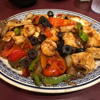 Arroz con Camarones y Pollo