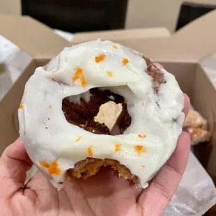 Carrot cake donut