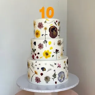 a cake decorated with flowers