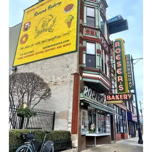 Rossetti&apos;s Bakery. North Ave Humboldt Park. Open Since 1911. Cakes Cookies Pastries IceCreams Desserts Sweet Treats Costume Cakes!Sweet!