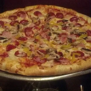 Rogala's Hand Tossed Special...Yum!