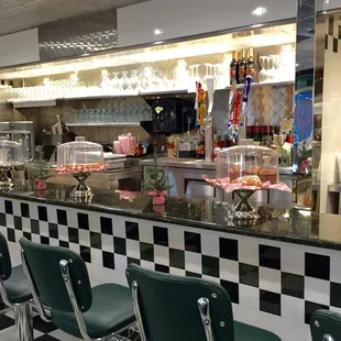sushi and sashimi, interior