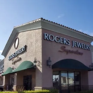 Rogers Jewelry Co. is located at 7685 N. Blackstone #108 in Fresno, CA