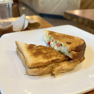 Chicken pesto sandwich