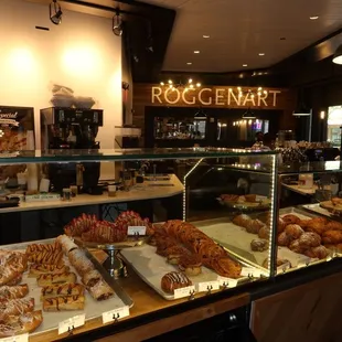 donuts, interior