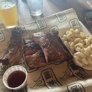 Smoke Ribs Mac and cheese