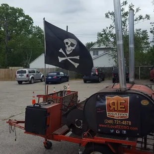 The Rogue Grill/Smoker