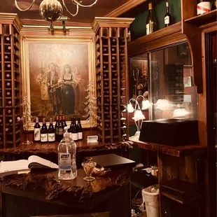 Rogue's Manor entryway