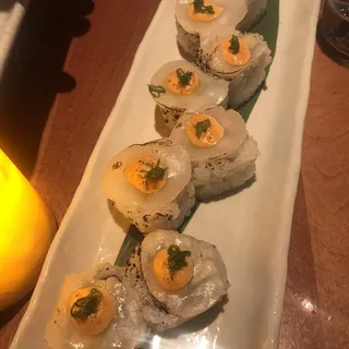 Dynamite Scallop Roll**