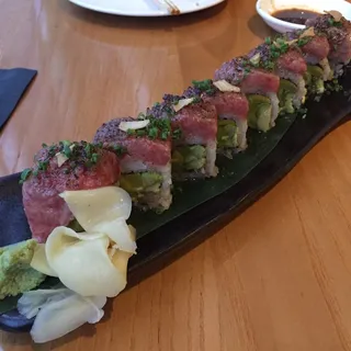 Seared Wagyu Roll*