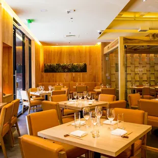 sushi and sashimi, interior