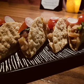 Crispy Sashimi Tacos*